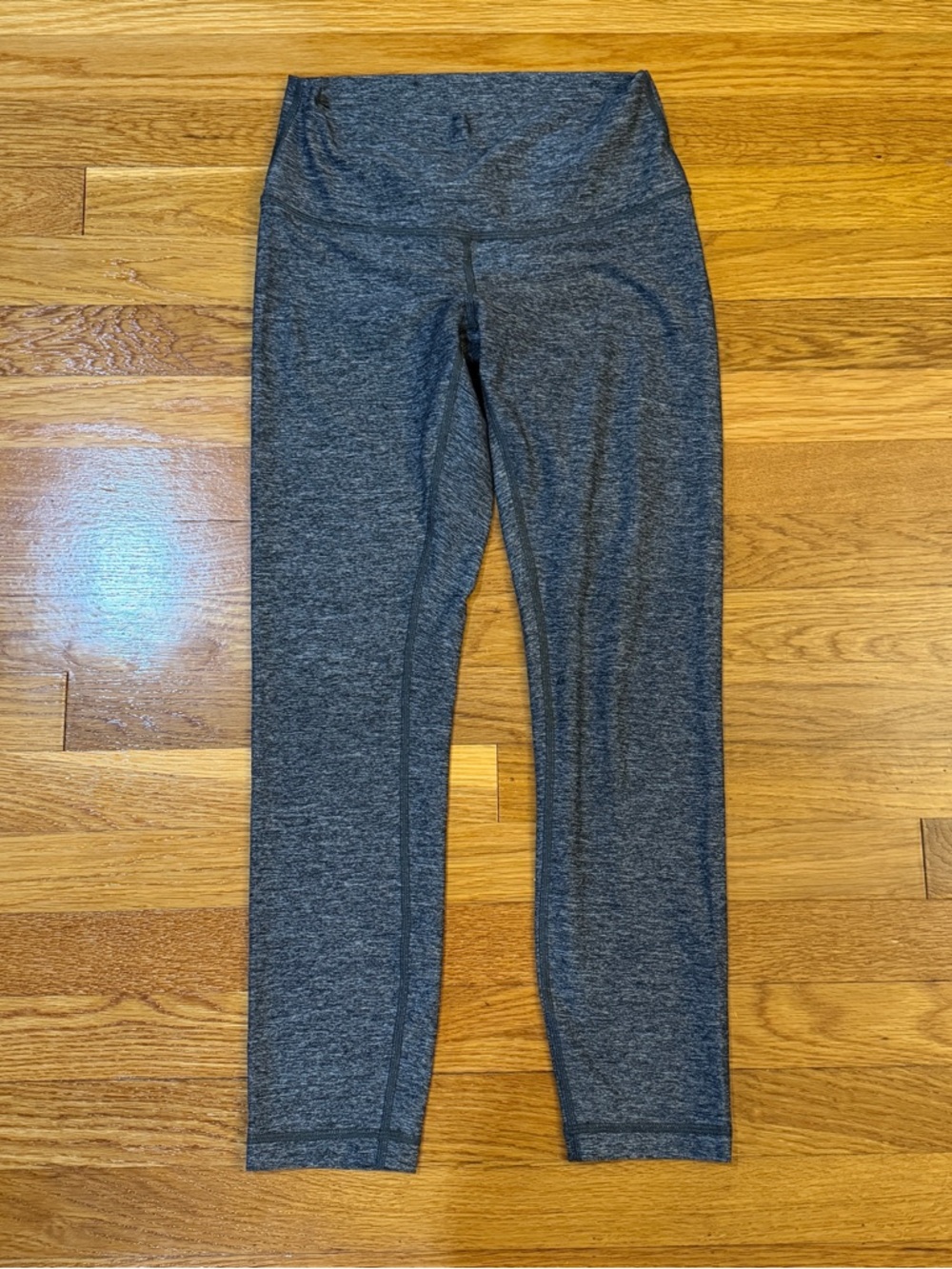 Lululemon High Times Pant 7/8 in the color Heathered Black/Gray - Size 6 - Picture 7 of 7